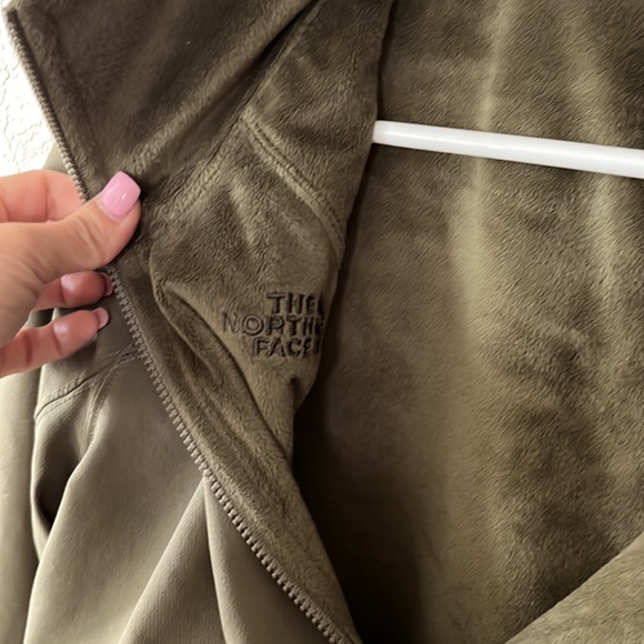 The North Face Fleece-lined REVERSIBLE 1/2 Zip Olive Green NICE CONDITION—RARE - Picture 3 of 4